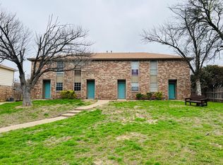 3833 Coates Cir, Benbrook, TX 76116