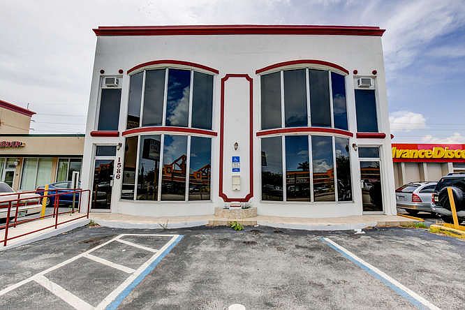 1st image of 1586 E Commercial Blvd