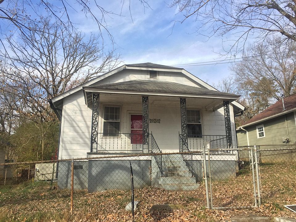 1st image of 3904 Dixie Cir
