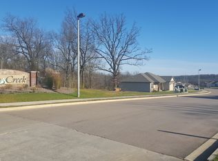 118 Brush Creek Pkwy, Saint Robert, MO 65584