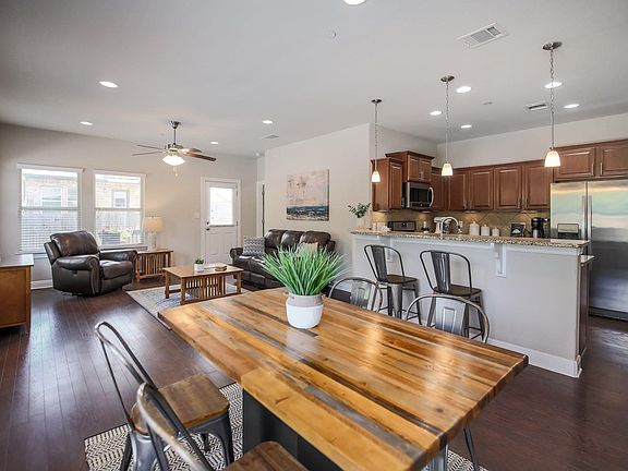 4th image of 2304 S Lakeline Blvd #253