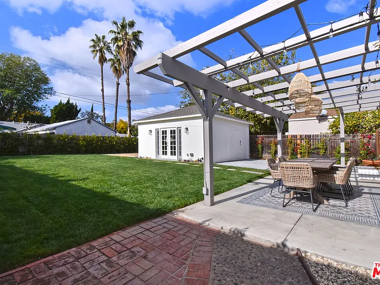 6167 Costello Ave — Photo 50