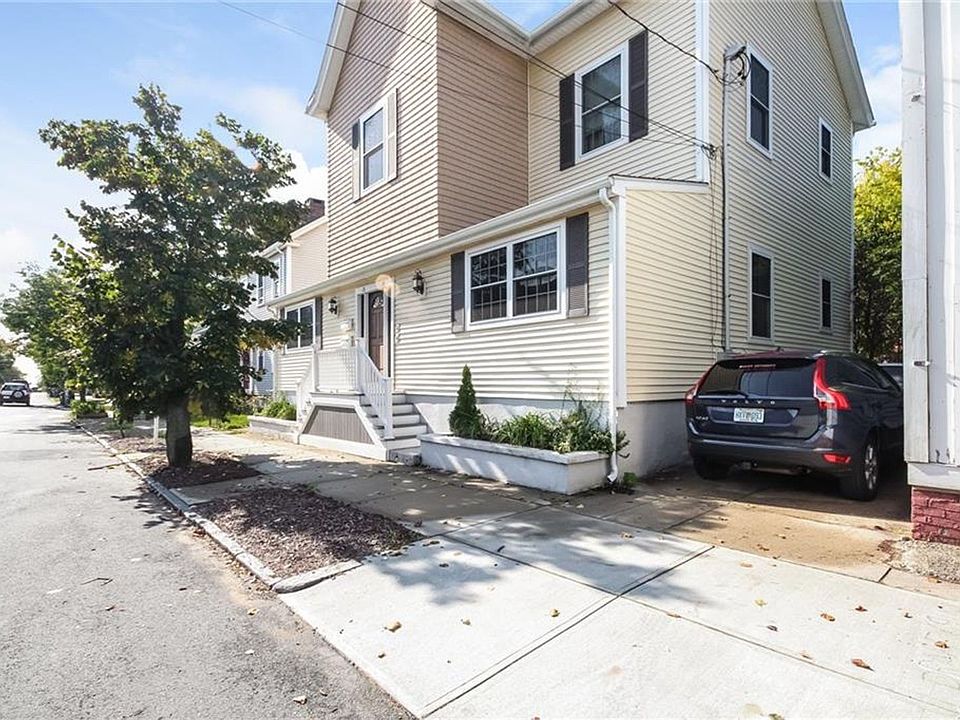 1st image of 76 Hope St #1