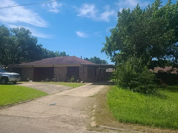 1104 E 24th St Apartment A & B, Texarkana, AR 71854