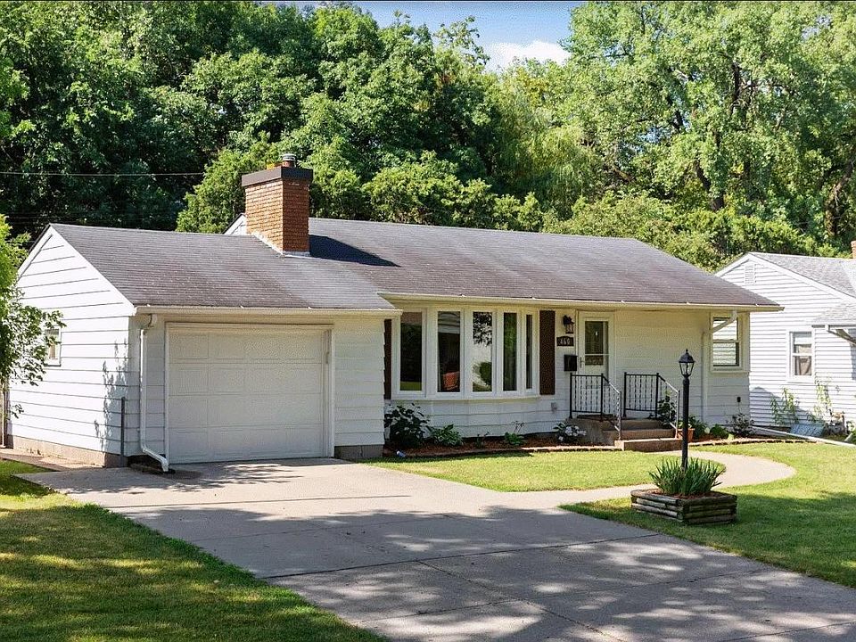 1st image of 460 Ruby Dr