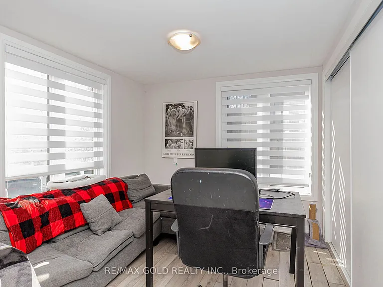 585 Colborne St #1007 — Photo 11