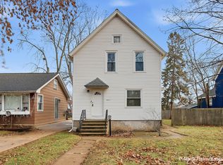 3011 Emmaus Ave, Zion, IL