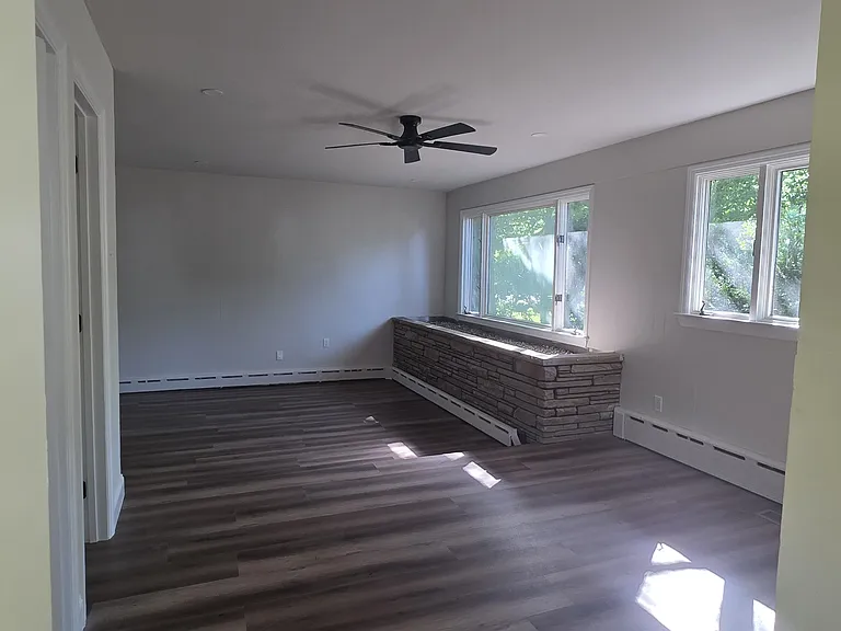 701 Pine St — Photo 4