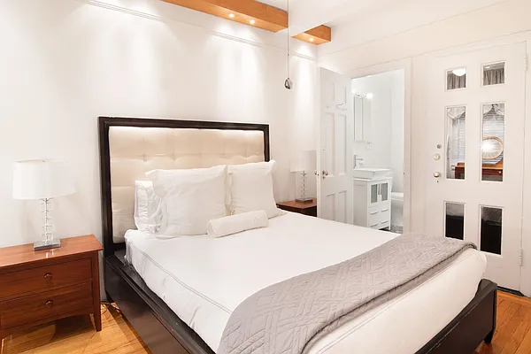 Rented by WAM Partners - William Moses Co. | media 32