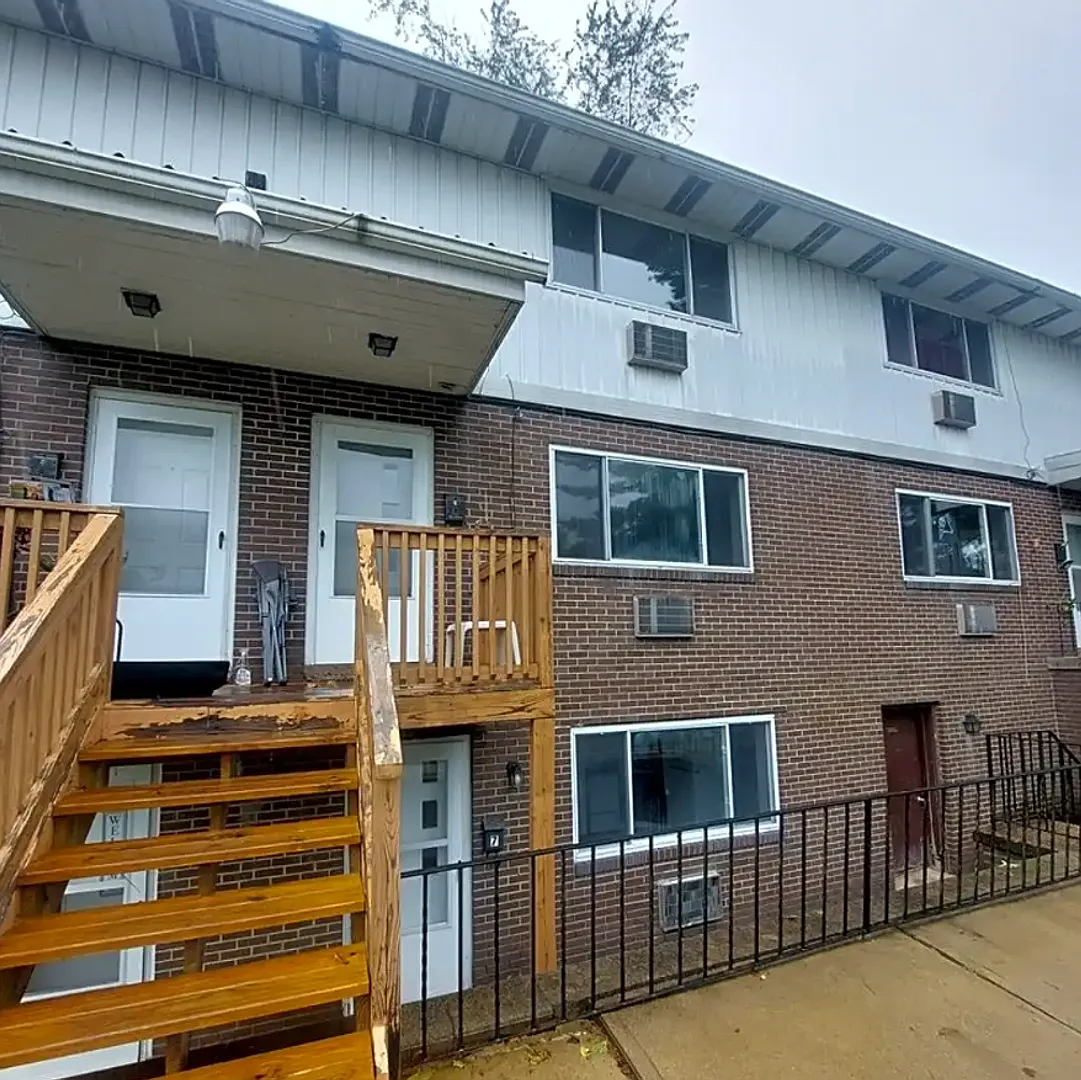 Elizabeth Township 2 bedroom — Photo 2