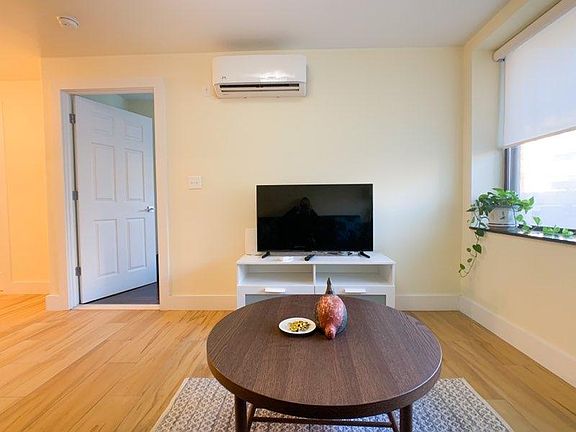 3rd image of 13920 34th Ave #5B