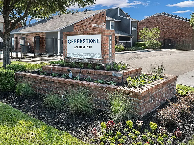 Creekstone — Photo 1