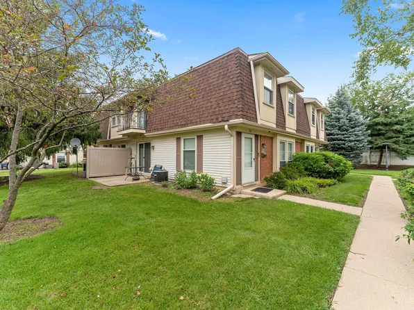627 Shaw Ct, Schaumburg, IL 60194