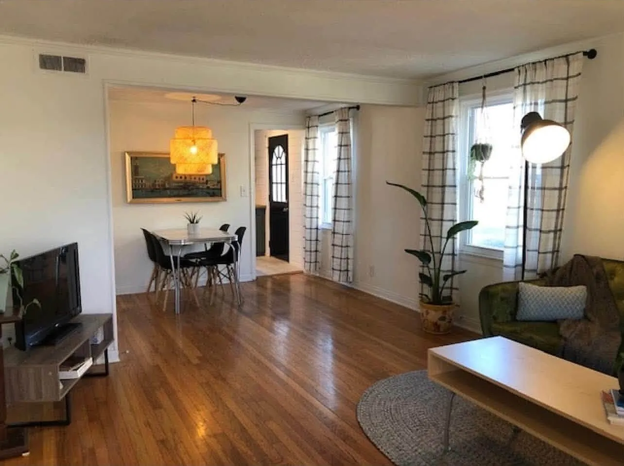 2 bed, 1100 sqft, $1,650 — Photo 4