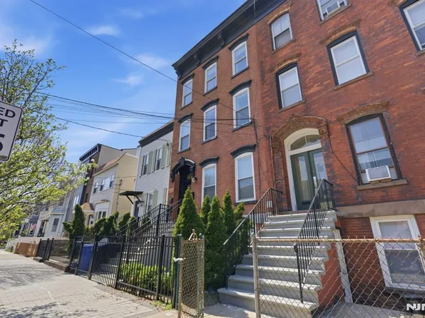 269 Ogden Ave #1, Jersey City, NJ 07307