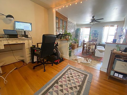 3rd image of 168 Bedford Ave Floor 3