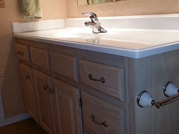 Guestbath Vanity