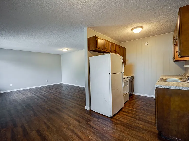 Magnolia Place: 1 & 2 Bedroom Apartments — Photo 13