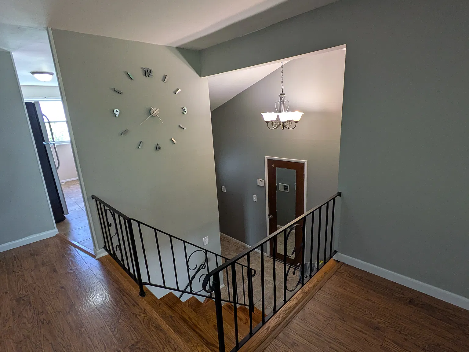 3 bed, 1890 sqft, $2,595 — Photo 2