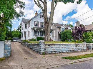 28 S Highwood Ave, Glen Rock, NJ 07452