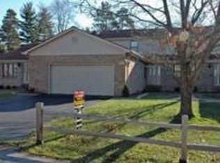 1631 Village Ln, Evansville, IN 47725