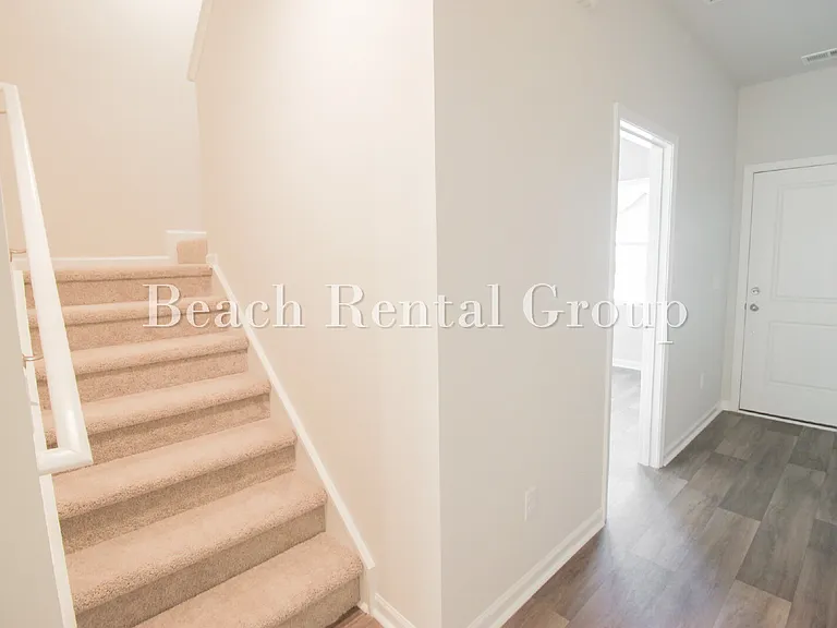 1320 Speedway St — Photo 15