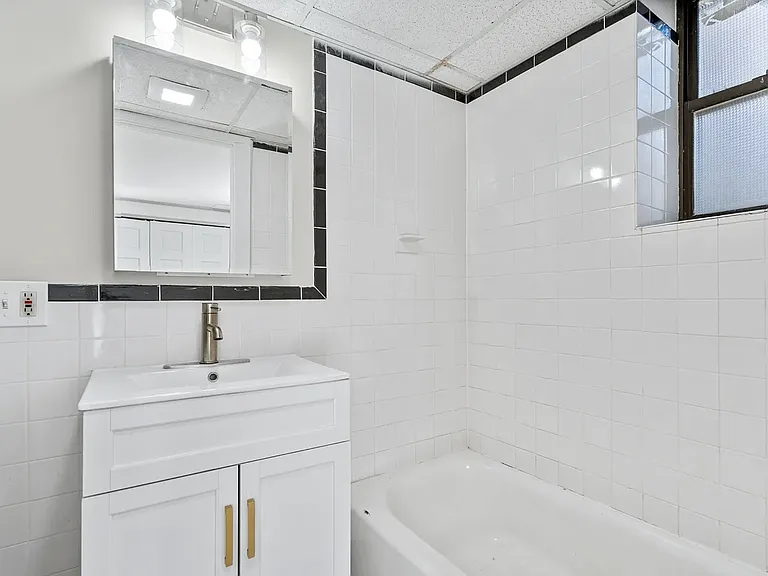 10 Green St #4J — Photo 13