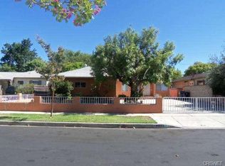 18354 Sylvan St, Reseda, CA 91335