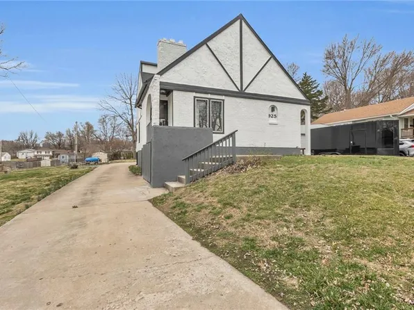 925 E South Ave, Independence, MO 64050