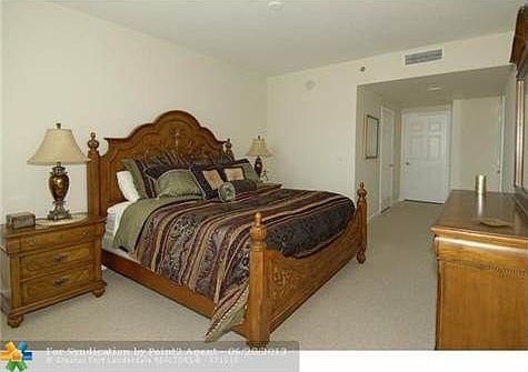 5th image of 1819 SE 17th St #1102