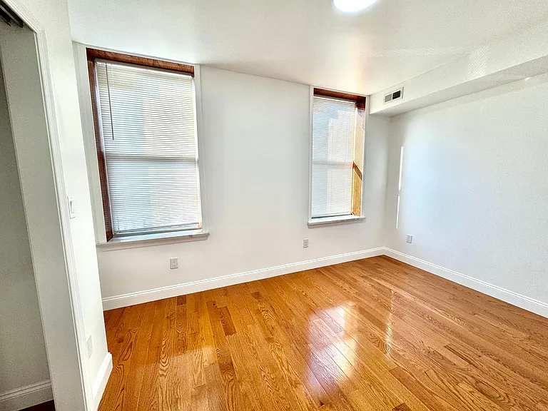 1621 S 5th St #2 — Photo 11