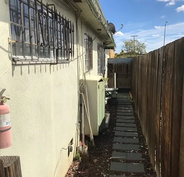 7857 Crenshaw Blvd — Photo 21