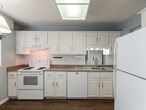 5th image of 10771 Mortfield Rd #2