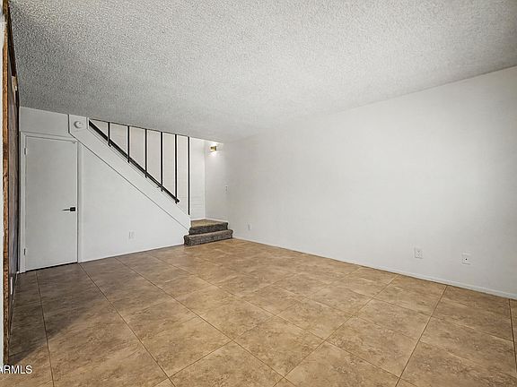 4th image of 5947 N 48TH Avenue