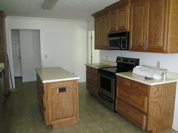 3rd image of 274 Wexford Mill Dr