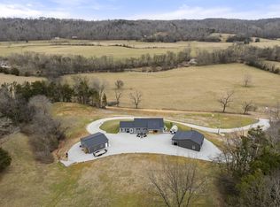 1447 W Beaverdam Rd, Centerville, TN 37033