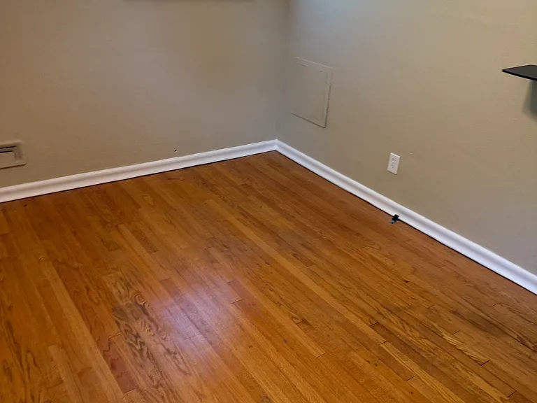 5400 Saint Gabriel Ln — Photo 12