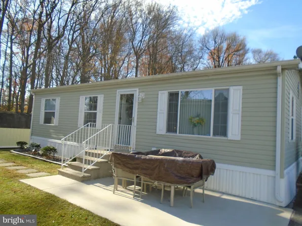 157 Robin Dr, West Deptford, NJ 08066