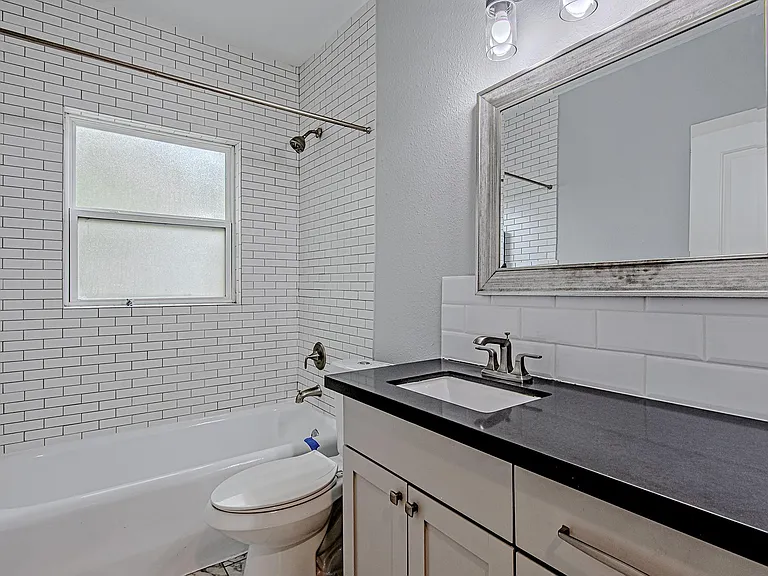 2422 Truxillo St — Photo 21