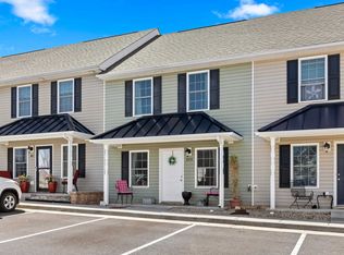 809 Carson Cir, Grottoes, VA 24441