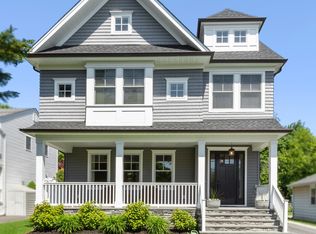 9 Holly St, Rumson, NJ 07760