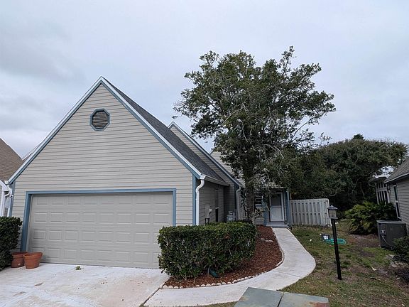 2nd image of 108 N Lake Cir