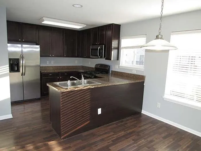 1708 Sandcastle Ln — Photo 5