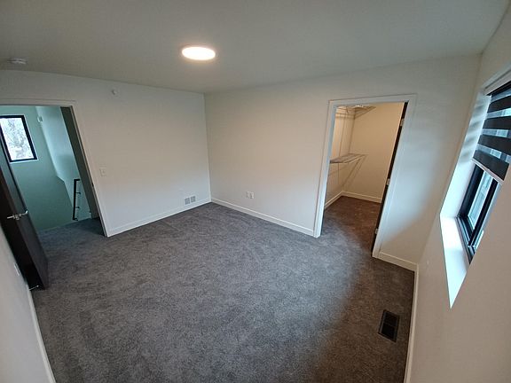 Each Bedroom has their own full bathroom