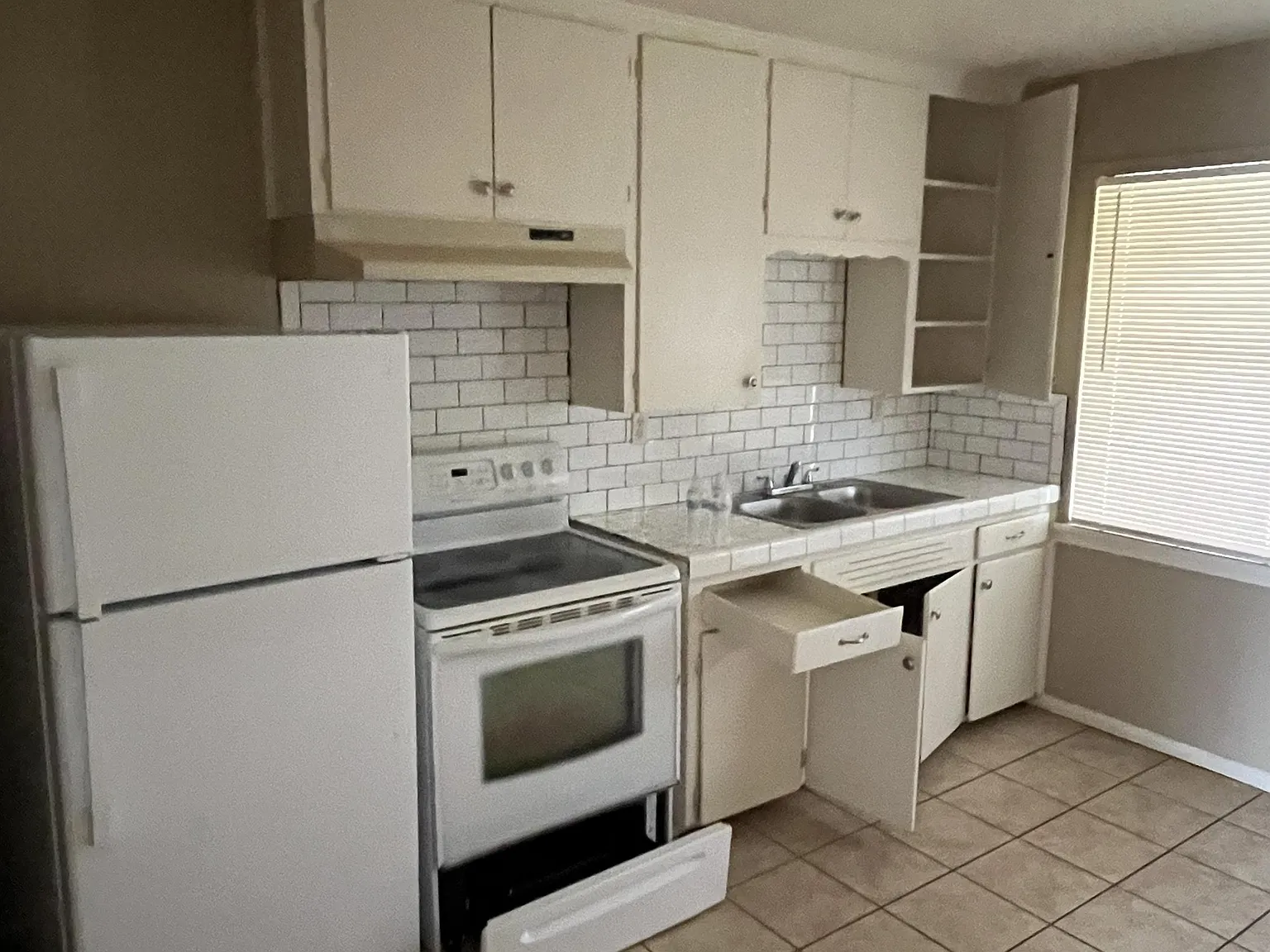 102 Halstead - 1 — Photo 4