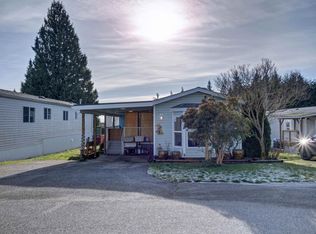 5575 Mason Rd #28, Sechelt, BC V7Z0K9