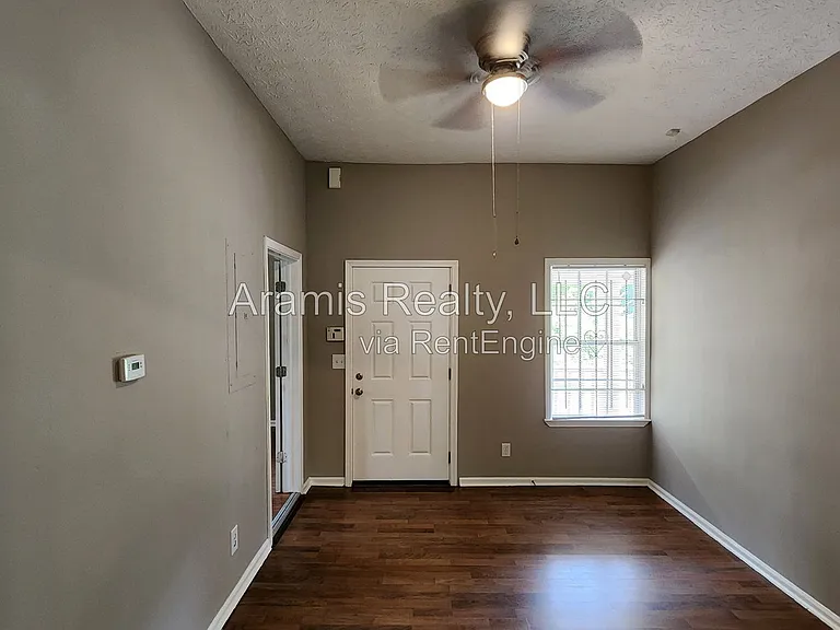 129 McDonough Blvd SE — Photo 9