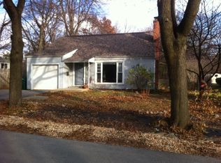 25 Kansas St, Geneva, IL 60134