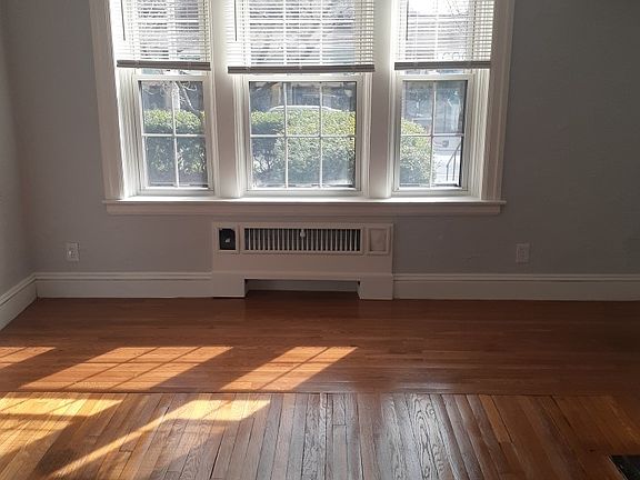 2nd image of 198 Wayland Ave APT 3