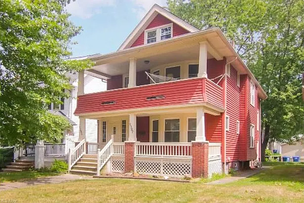 1265 W Clifton Blvd — Photo 1